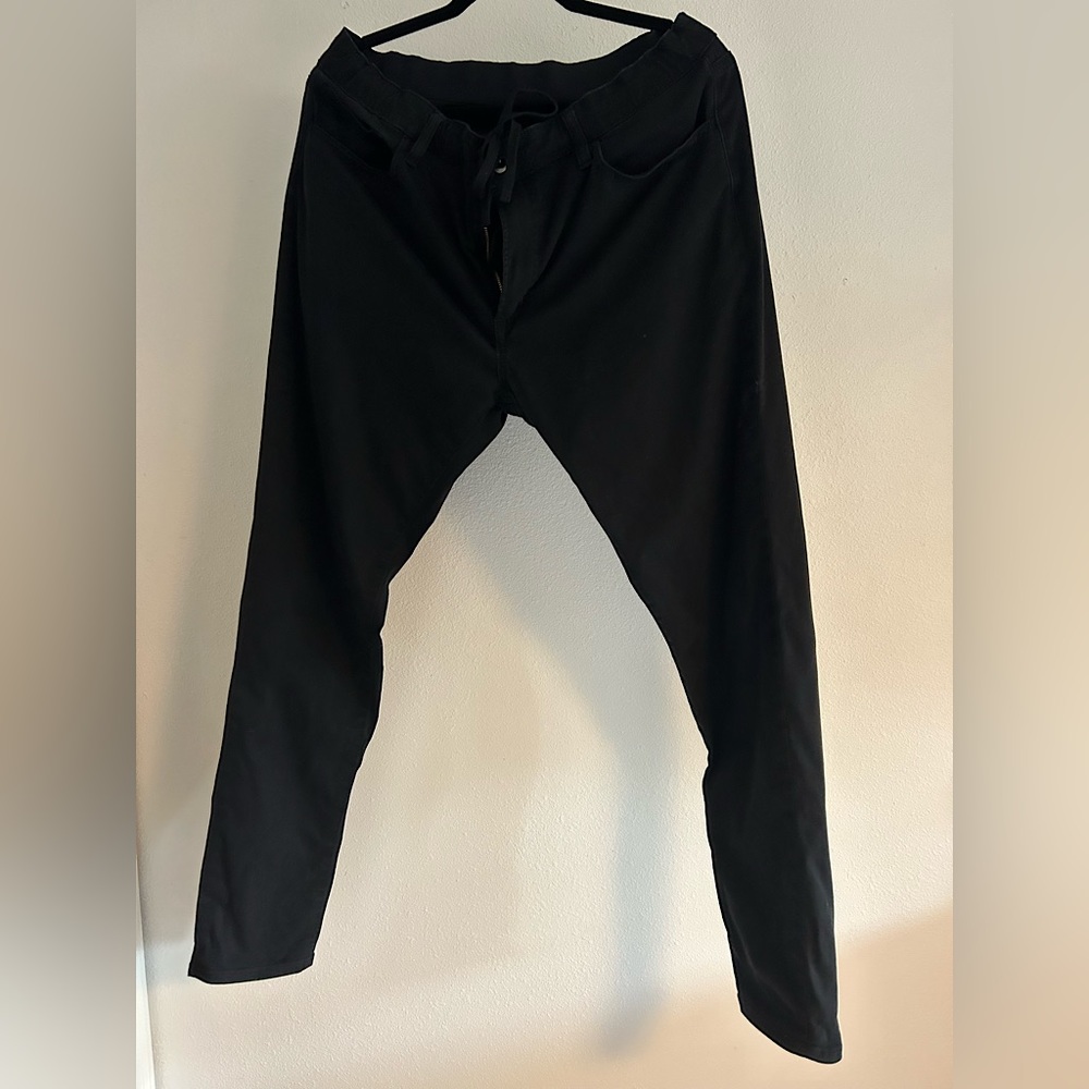 Uniqlo Black EZY stretch jeans